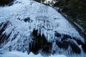 大日滝氷瀑